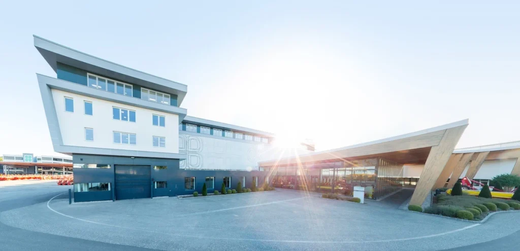 Architekt Gewerbebau Pöttinger Panorama Morgen